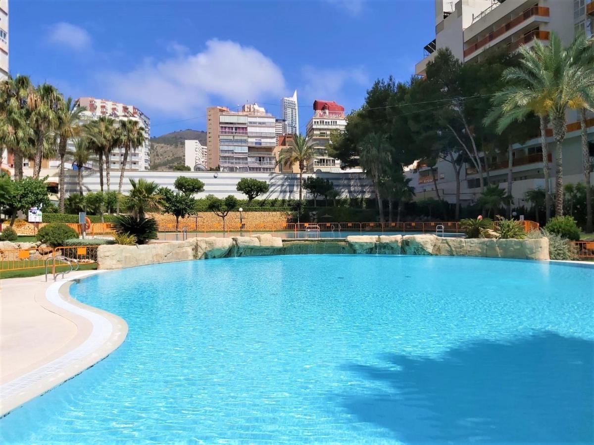 Gemelos 22-3-12 Benidorm Exterior foto