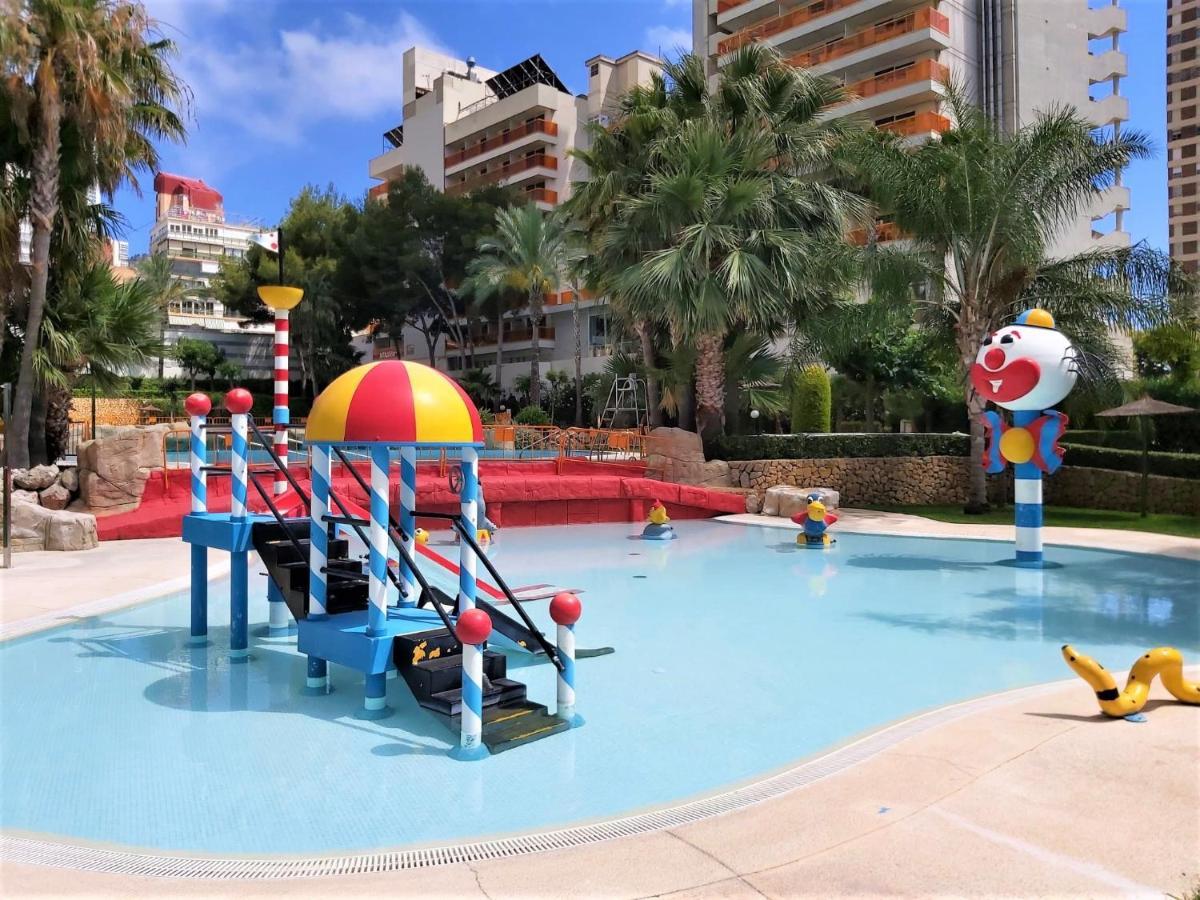 Gemelos 22-3-12 Benidorm Exterior foto